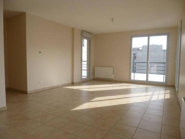 Appartement 2 pièces                                        - 69007 Lyon 7e  Arrondissement Réf : 5583