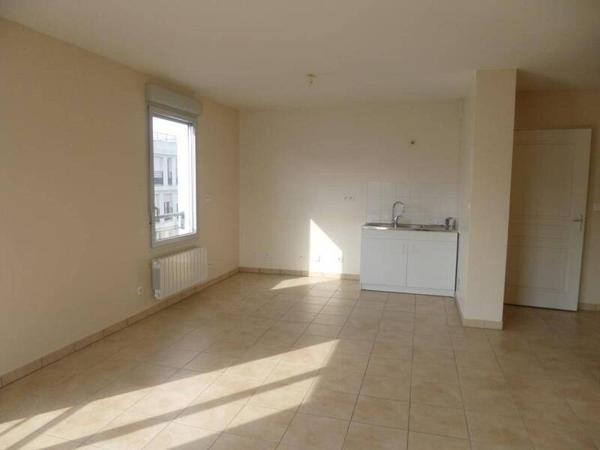 Appartement 2 pièces                                        - 69007 Lyon 7e  Arrondissement Réf : 5583