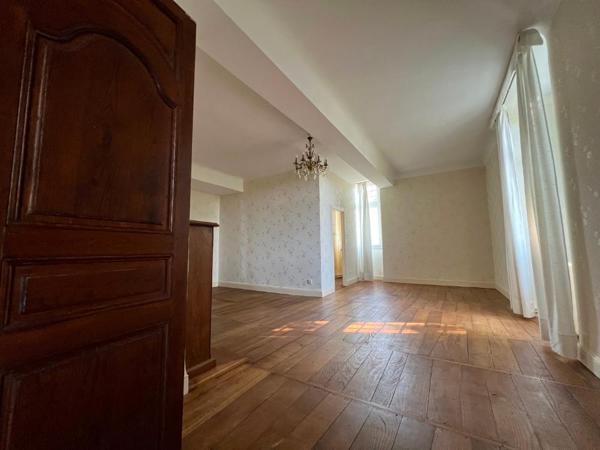 Château de 600m2