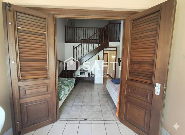 T2 Duplex avec piscine situé à 5 min à pieds de la plage d'une des plus belle plage de l'ile !