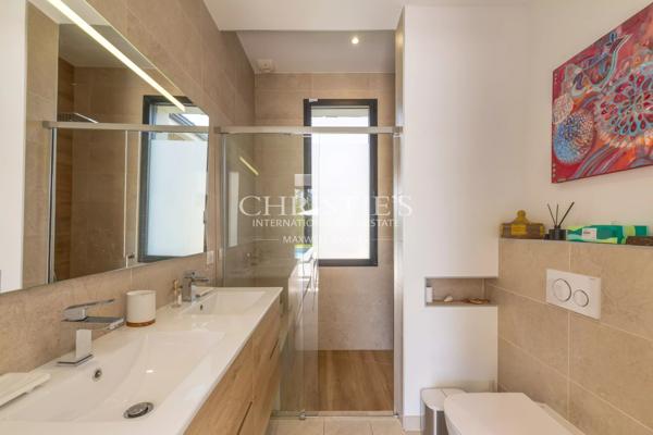 Le Bouscat – Élégante villa d’architecte de 2022 avec piscine et jardin paysager – 4 chambres et 1 bureau