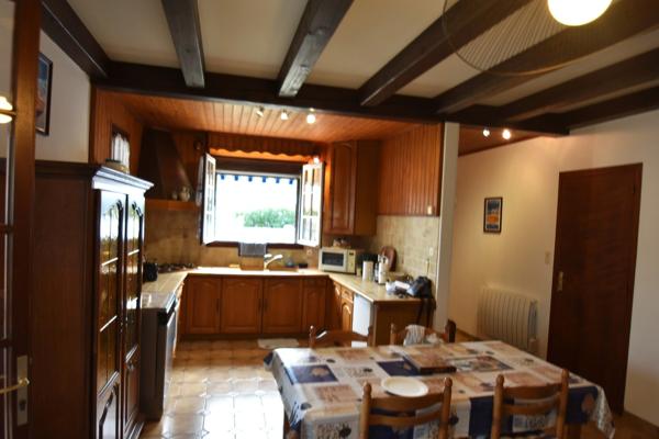 Dpt Charente Maritime (17), Ile d'Oléron,  Maison à vendre 5 pièces, 100 m²habitables, terrain 500 m², LA BREE LES BAINS (17)