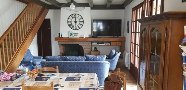 Dpt Charente Maritime (17), Ile d'Oléron,  Maison à vendre 5 pièces, 100 m²habitables, terrain 500 m², LA BREE LES BAINS (17)