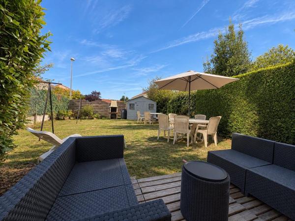 Vente                                                      Appartement
                        
                     5 pièces                      92 m2                     à Saint-Sébastien-sur-Loire
