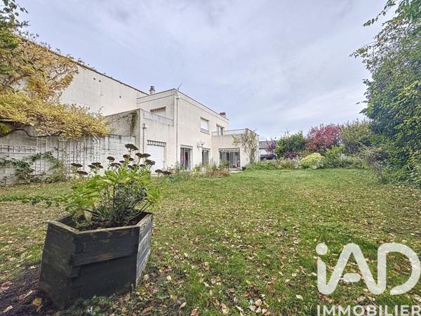 Maison à vendre 8 pièces 220 m² Tinqueux