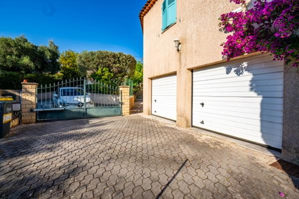 La Ciotat (13600) En exclusivité ! - Villa 155 m² sans vis-à-vis, double accès indépendant, à 20 min des plages - La Ciotat