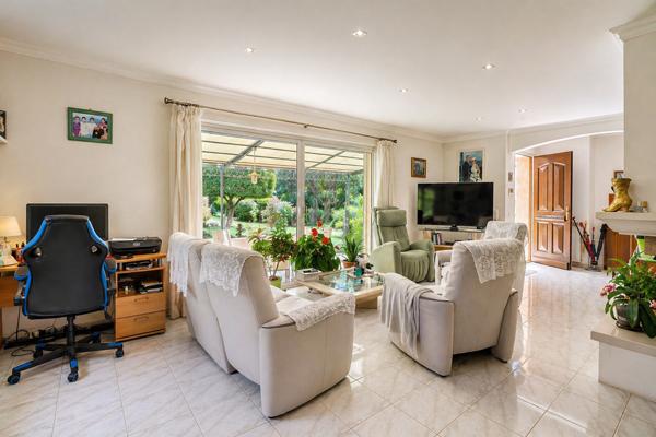 La Ciotat (13600) En exclusivité ! - Villa 155 m² sans vis-à-vis, double accès indépendant, à 20 min des plages - La Ciotat