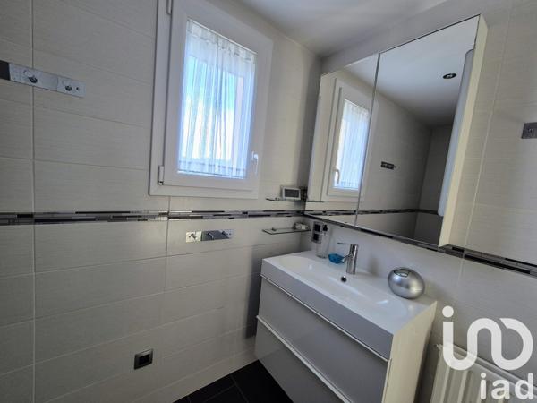 Maison à vendre 5 pièces 108 m² Saint-Étienne-de-Montluc