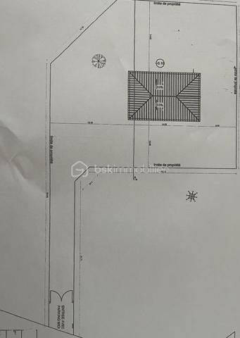 Terrain de 1 405 m²