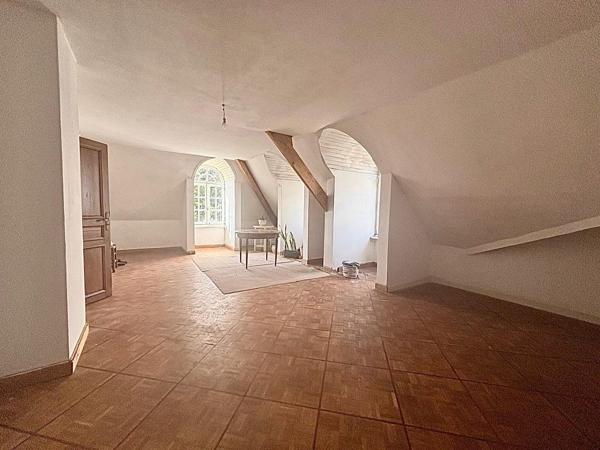 Maison à ROISSY EN BRIE (77680)