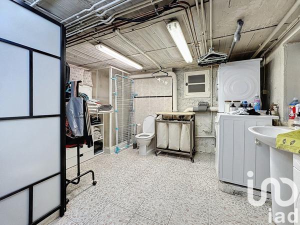 House for sale 7 rooms 220 m² Morangis