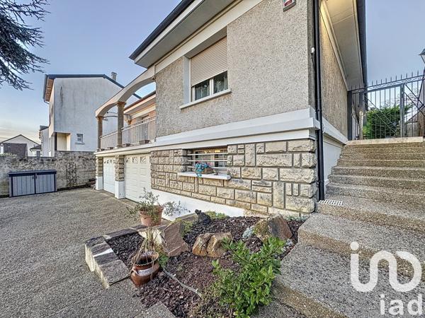 House for sale 7 rooms 220 m² Morangis