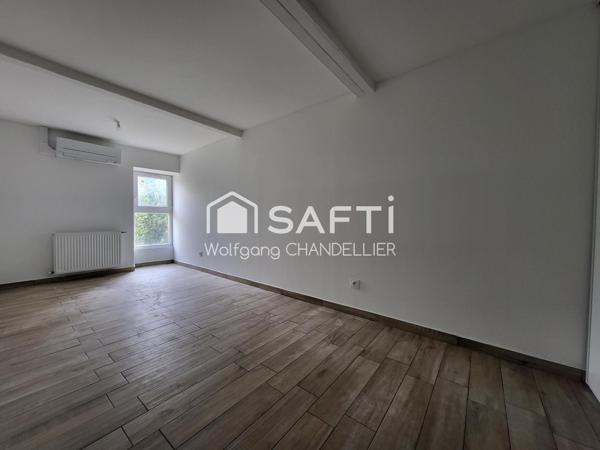 Ensemble immobilier composé d'une maison familliale de 200M² environ et d'une maison de 100M² hors d'eau hors d'air.