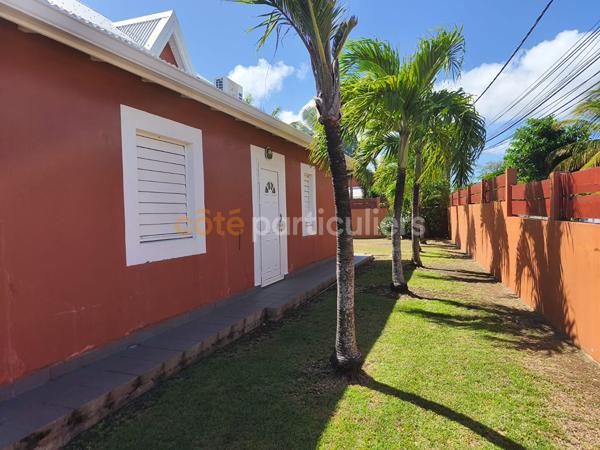 Vente
                Villa100,67 m² - 4 Pièces -
                    SAINT FRANCOIS (97118)