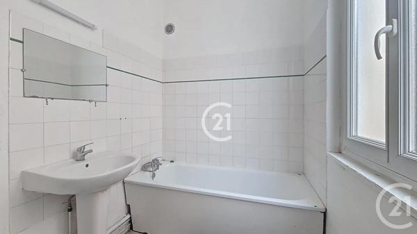 Appartement T2 à vendre  2 pièces - 37,25 m 2   TARASCON  - 13