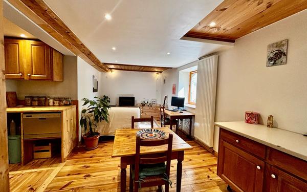 Maison à vendre    14 pièces •  Rabou