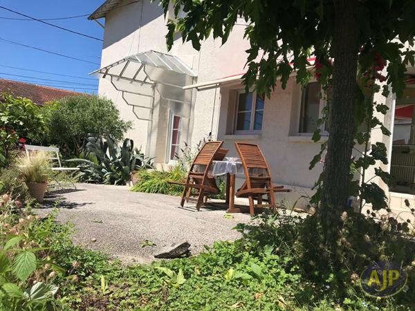 Vente maison Saintes : 199 000 € - AJP Immobilier Saintes