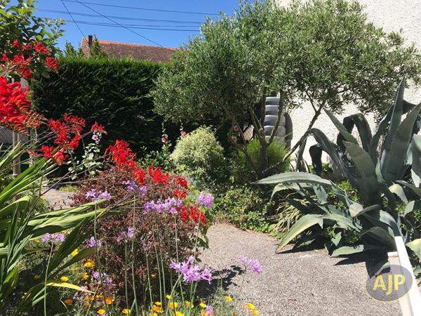 Vente maison Saintes : 199 000 € - AJP Immobilier Saintes