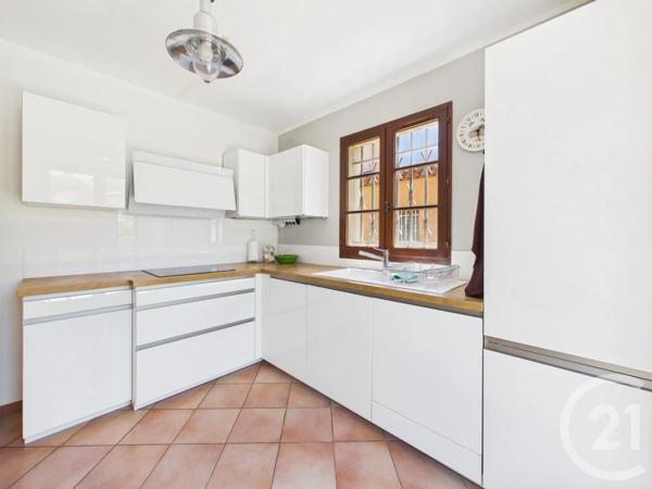 Maison à vendre  5 pièces - 96,85 m 2   LA VALETTE DU VAR  - 83