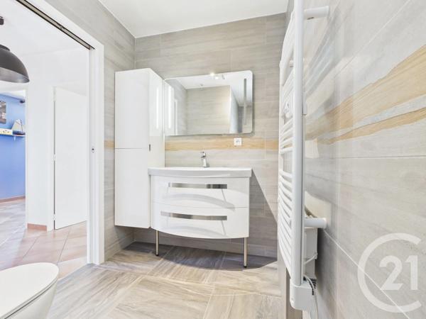 Maison à vendre  5 pièces - 96,85 m 2   LA VALETTE DU VAR  - 83