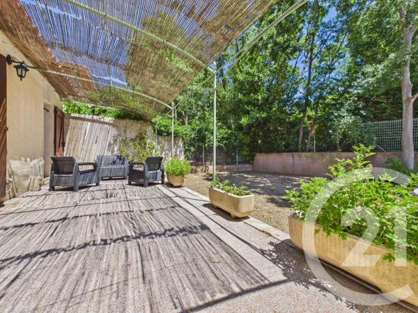 Maison à vendre  5 pièces - 96,85 m 2   LA VALETTE DU VAR  - 83