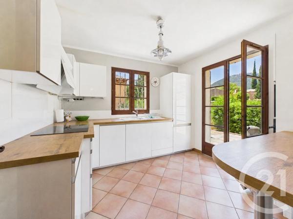 Maison à vendre  5 pièces - 96,85 m 2   LA VALETTE DU VAR  - 83