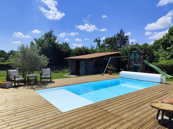Maison familiale avec piscine à Blanquefort