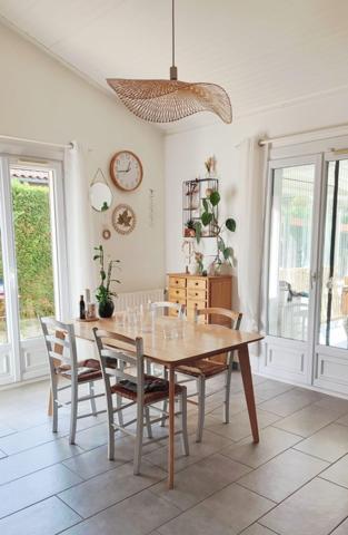 Maison familiale avec piscine à Blanquefort