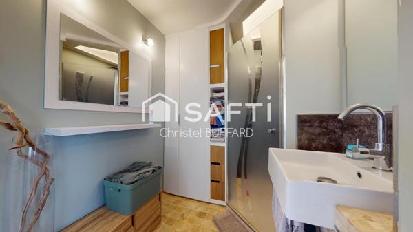 FF4 rénové avec goût – Conception / Camas