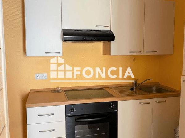 Location Studio 25.1 m² - 14 AVENUE RUBILLARD Le Mans 72000