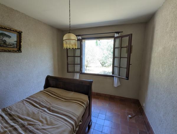 Villa plain pied 4 chambres sur terrain 3200m²