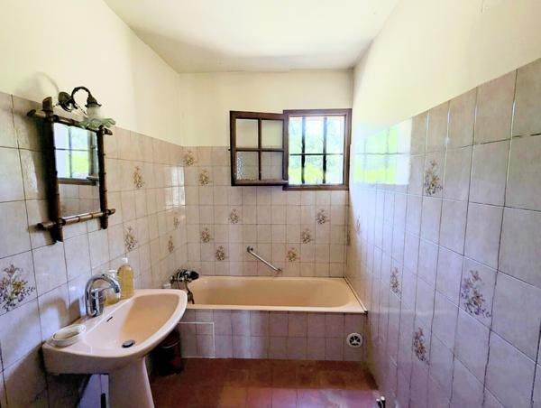 Villa plain pied 4 chambres sur terrain 3200m²