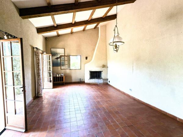 Villa plain pied 4 chambres sur terrain 3200m²