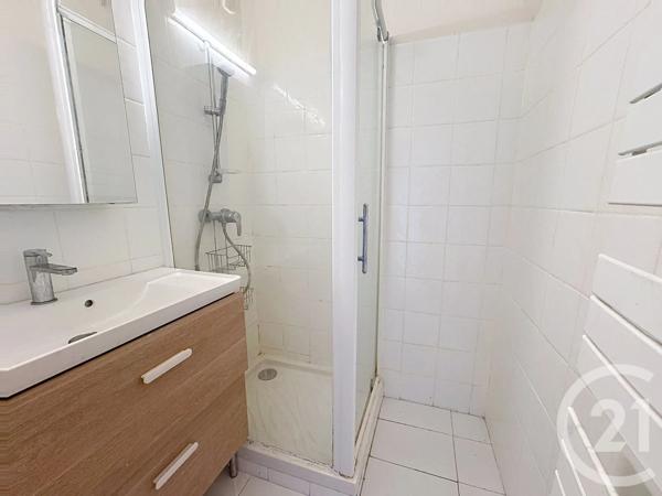 Appartement F2 à vendre  2 pièces - 34 m 2   ANTIBES  - 06