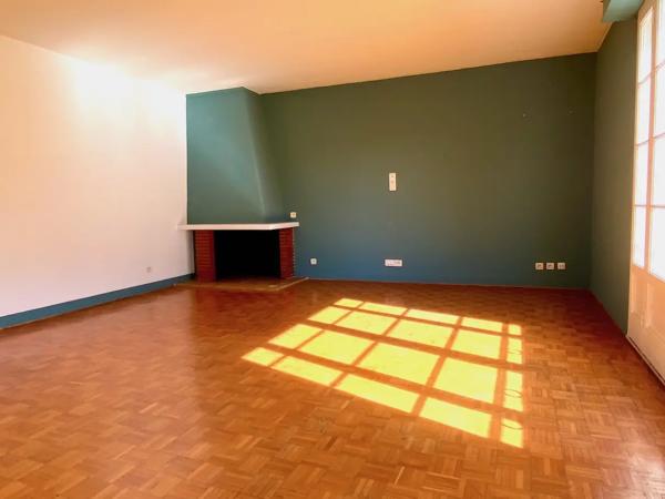 Parc Bordelais appartement avec balcon et loggia