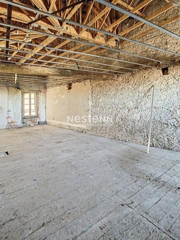 A vendre Immeuble de rapport, Xaintrailles 3 plateaux 303 m2