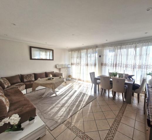 Appartement T4/T5, vue mer, balcons et cave
