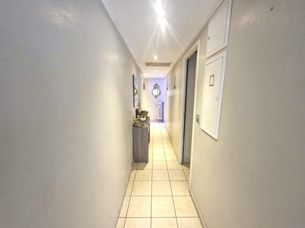 Appartement T4/T5, vue mer, balcons et cave