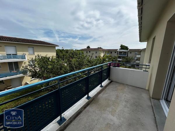 Appartement à louer 2 pièces 46.27m² Saint-Pierre-du-Mont (40280)