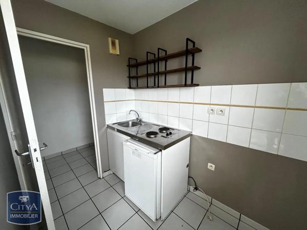 Appartement à louer 2 pièces 46.27m² Saint-Pierre-du-Mont (40280)
