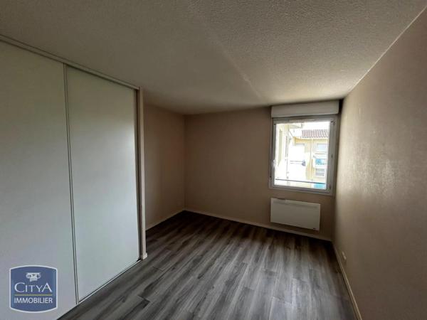Appartement à louer 2 pièces 46.27m² Saint-Pierre-du-Mont (40280)