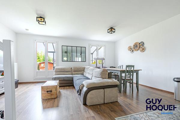 Maison à vendre à Lieusaint - 5 pièces, 3 chambres + bureau - En très bon état.