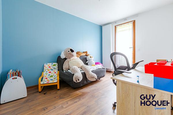 Maison à vendre à Lieusaint - 5 pièces, 3 chambres + bureau - En très bon état.