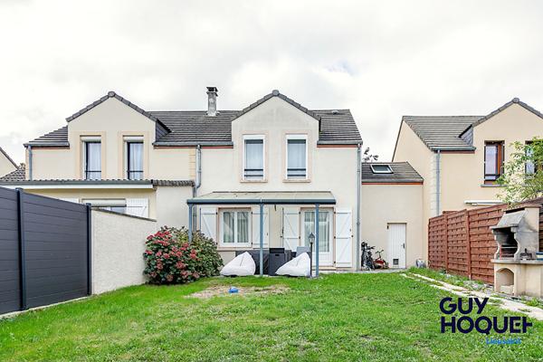 Maison à vendre à Lieusaint - 5 pièces, 3 chambres + bureau - En très bon état.