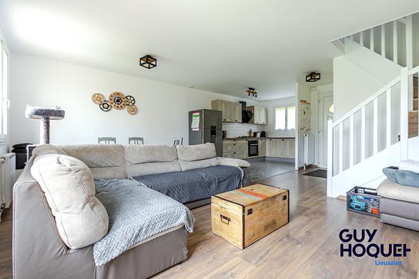 Maison à vendre à Lieusaint - 5 pièces, 3 chambres + bureau - En très bon état.