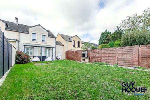 Maison à vendre à Lieusaint - 5 pièces, 3 chambres + bureau - En très bon état.