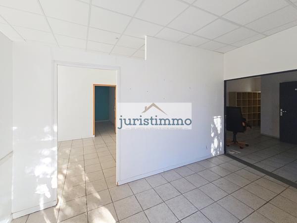 Jonquières (84150) LOCAL COMMERCIAL- JONQUIERES