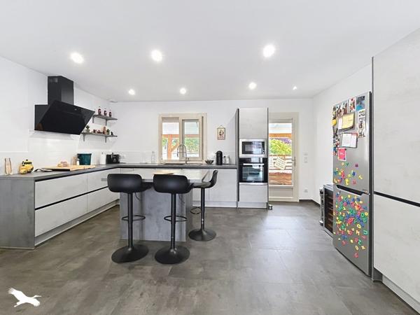Maison 328 290 € Carbon-Blanc 5 p 124 m² DPE C