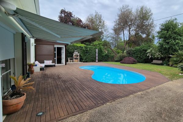 Maison Leognan 6 pièce(s) 158 m2