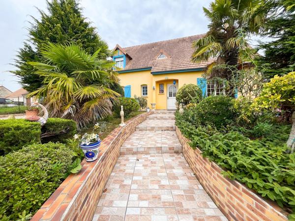 Maison 7 pièces 5 chambres garage avec hammam